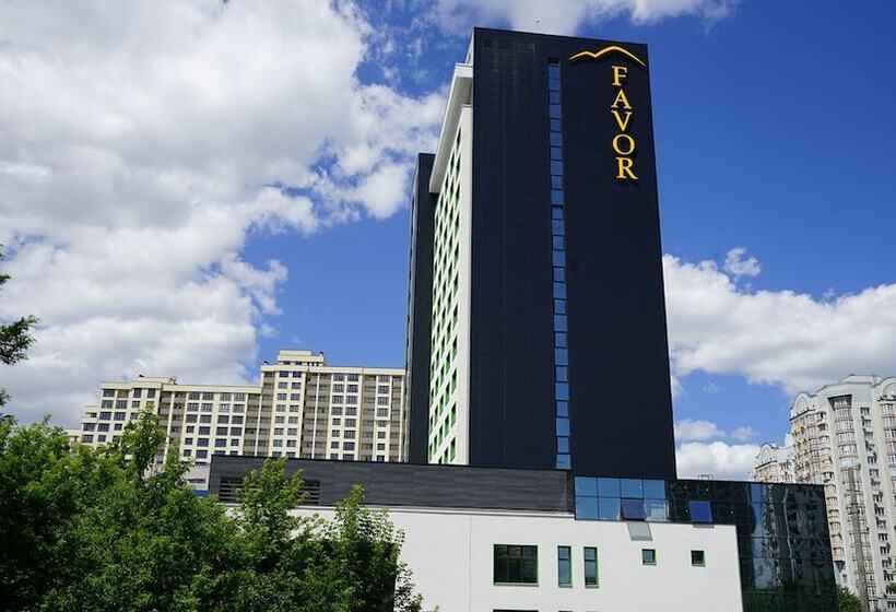 هتل Favor Park