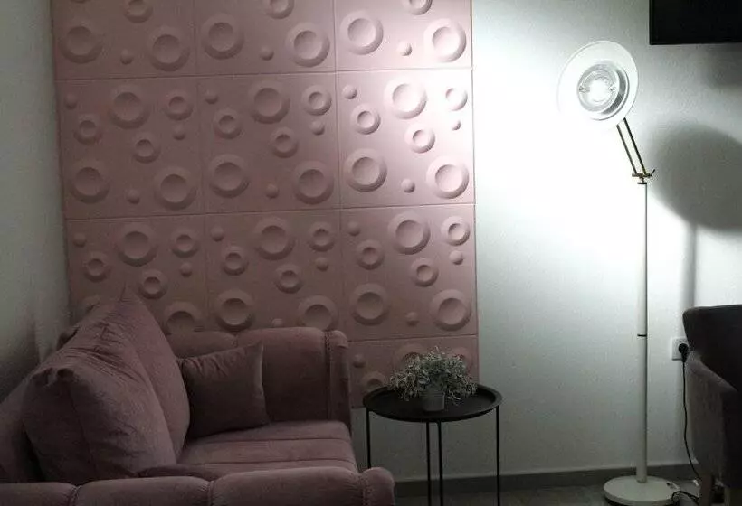Garni Hotel 11tica Dm