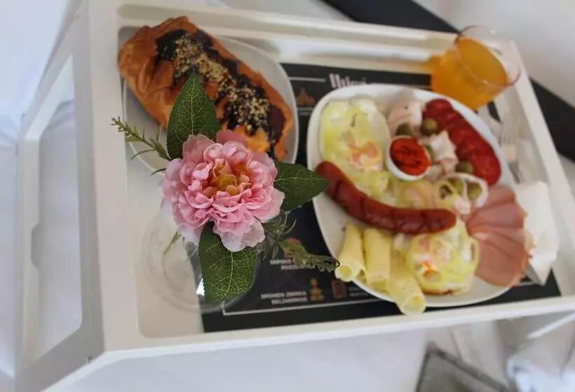 Garni Hotel 11tica Dm
