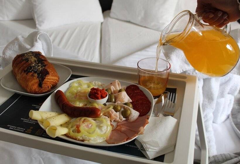 Garni Hotel 11tica Dm