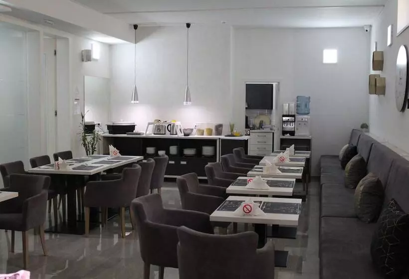 Garni Hotel 11tica Dm