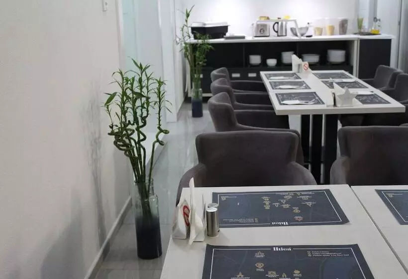 Garni Hotel 11tica Dm