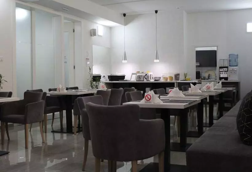 Garni Hotel 11tica Dm