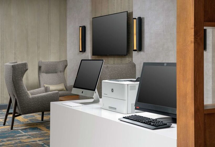 فندق Hilton Garden Inn Westchester Dobbs Ferry, Ny