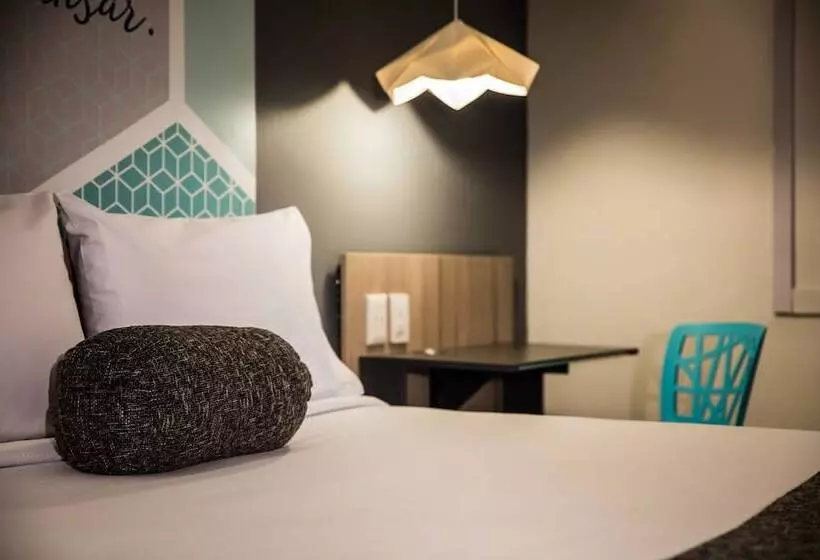 ホテル One Tijuana Otay