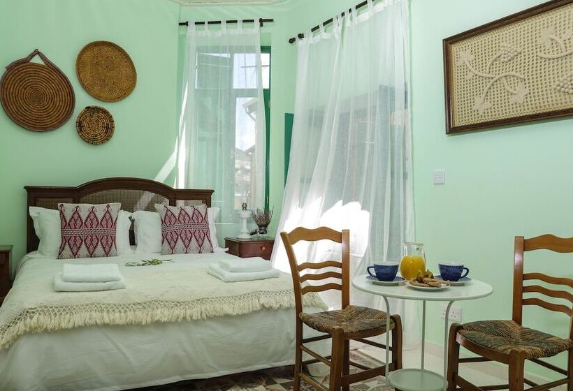 Отель To Konatzi Tis Marikas Tzai Tou Yianni