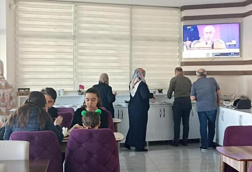 בית מלון כפרי Udi