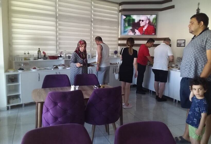 בית מלון כפרי Udi