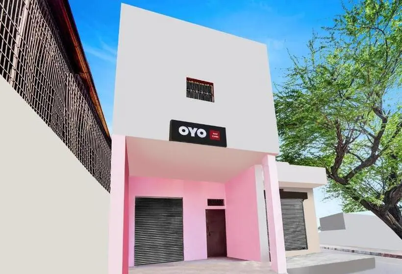 ホテル O Pratiksha