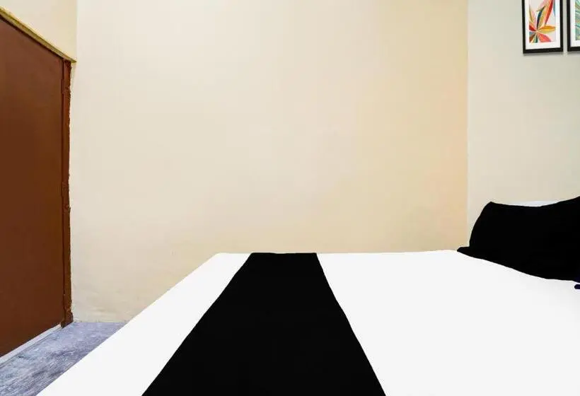 ホテル O Pratiksha