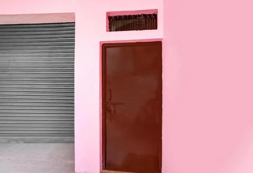 ホテル O Pratiksha