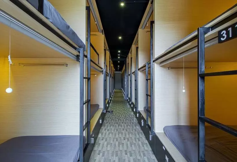 Retkeilymaja My Studio Hotel Juanda Airport Surabaya