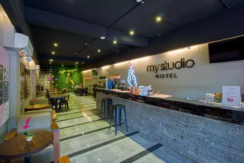 Retkeilymaja My Studio Hotel Juanda Airport Surabaya