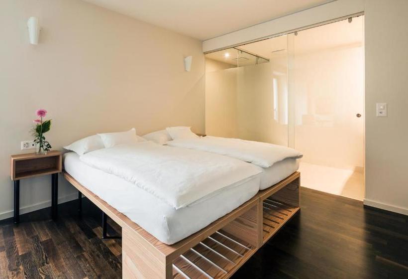 הוסטל Raselli Sport