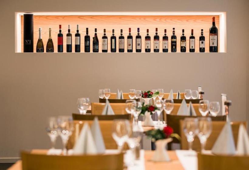 הוסטל Raselli Sport