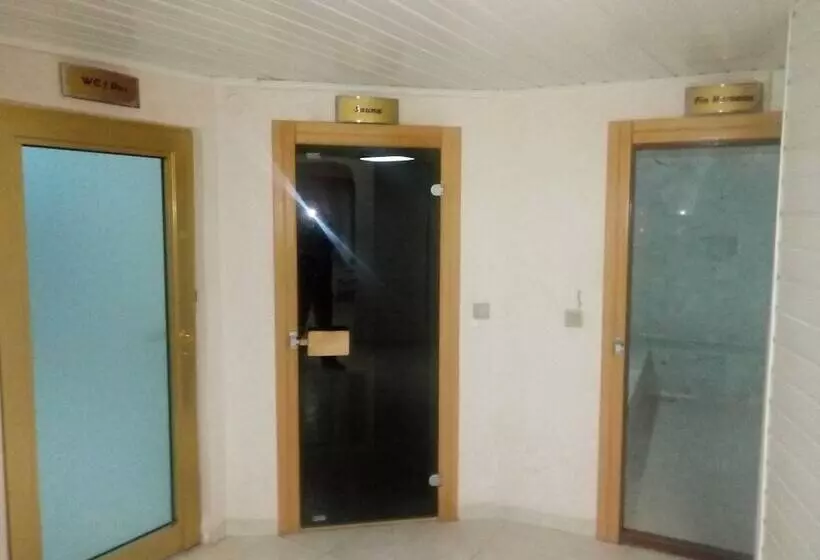 Hotel Abdullah Resort