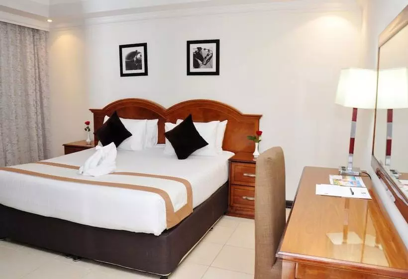 هتل Ewan Ajman Suites