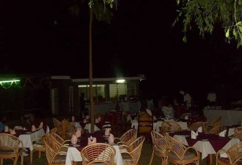 هتل Lake Bogoria Spa Resort