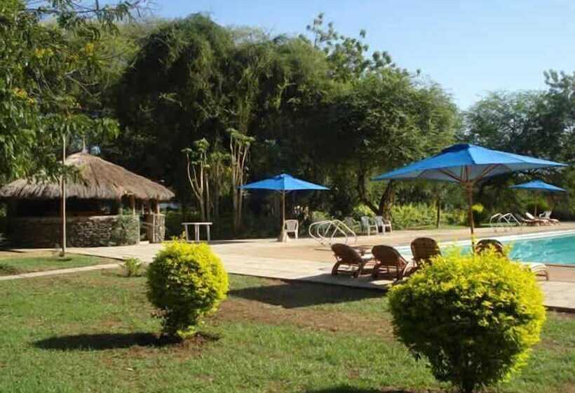 هتل Lake Bogoria Spa Resort