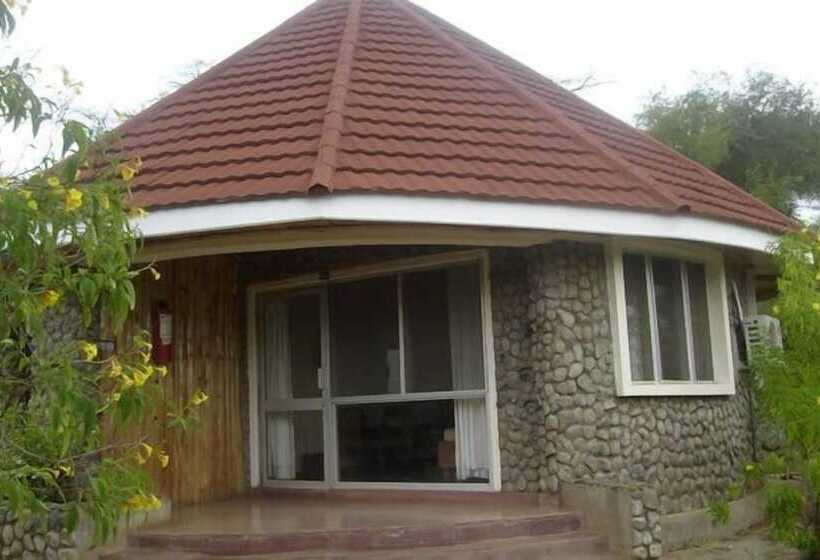 هتل Lake Bogoria Spa Resort