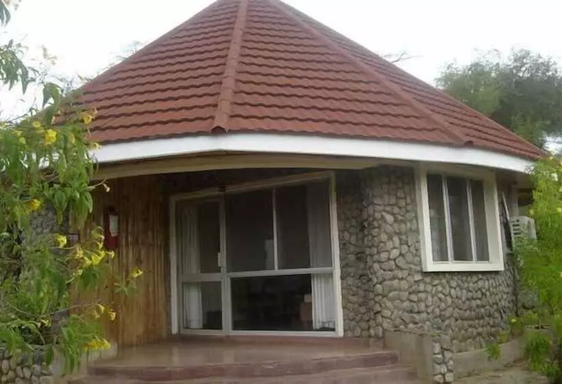 هتل Lake Bogoria Spa Resort