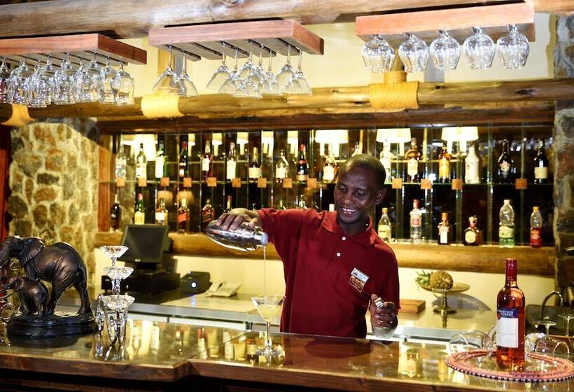 Отель Lake Manyara Kilima Moja Lodge