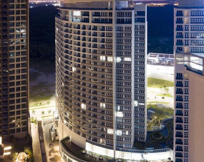 בית מלון כפרי Pinetree Marina Resort