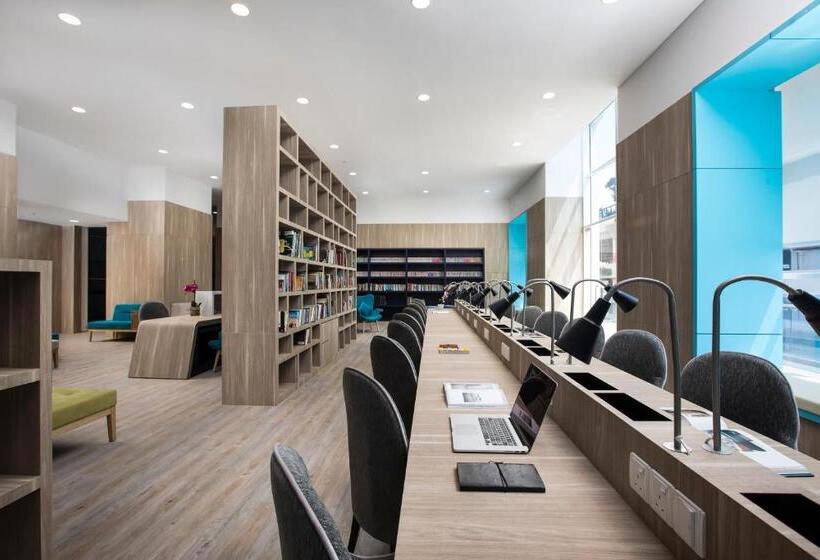 בית מלון כפרי Pinetree Marina Resort