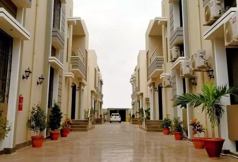 Zifan Hotel & Suites