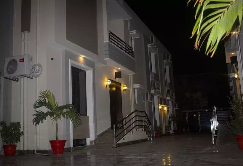 Zifan Hotel & Suites