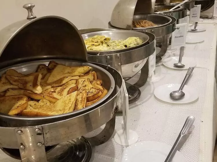 Zifan Hotel & Suites