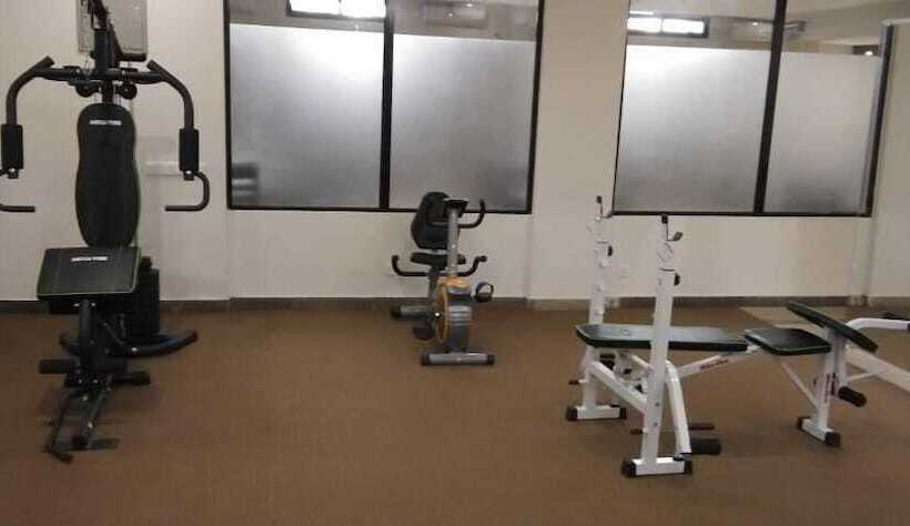 Zifan Hotel & Suites