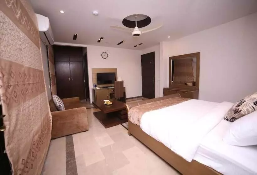 Zifan Hotel & Suites
