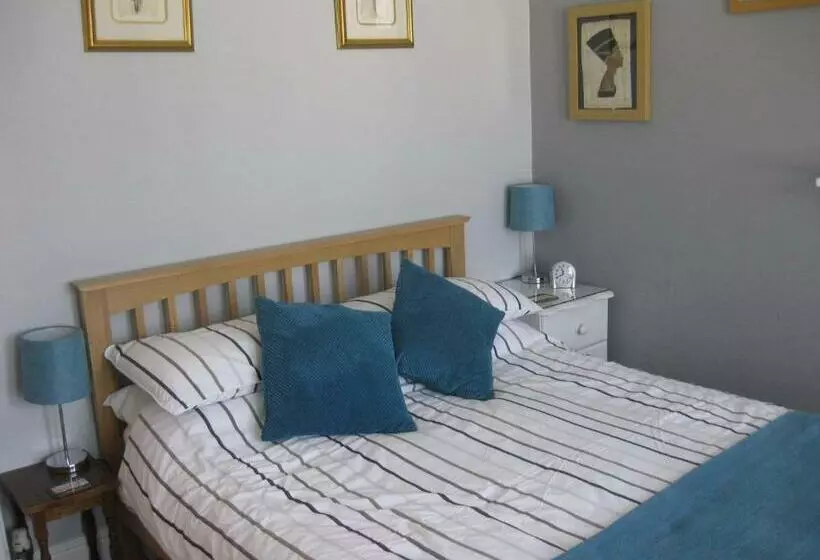 Pensió Acorns Guest House