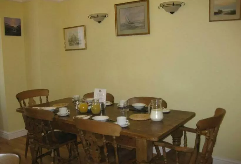 Pensió Acorns Guest House
