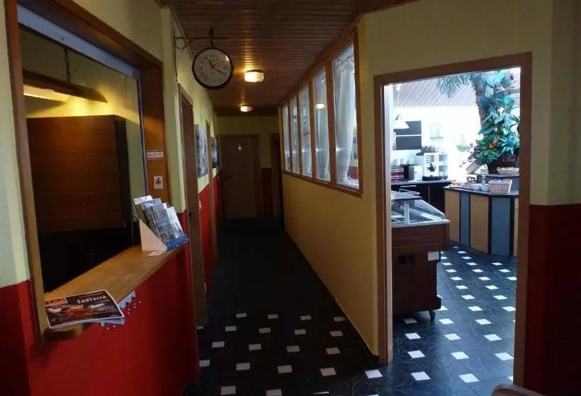Pensió Die Glaskuppel
