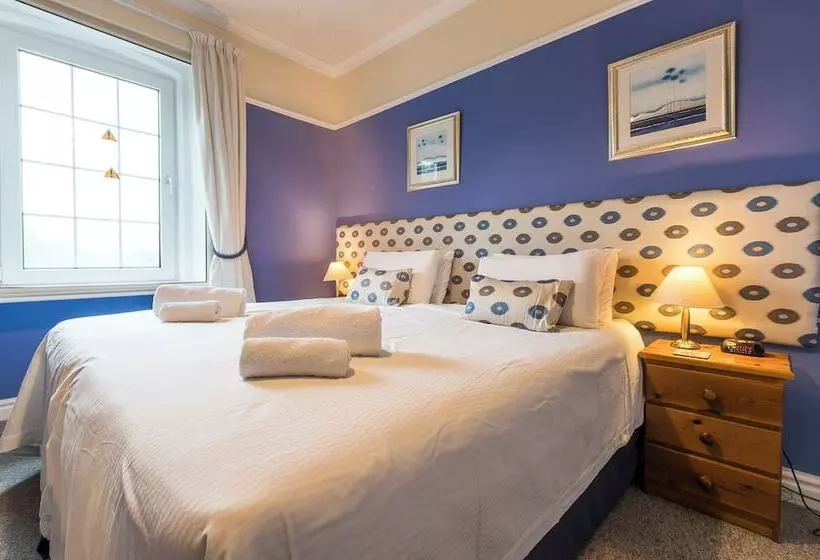 Pensió Edale House B&b