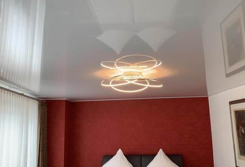 ペンション Eurode Live