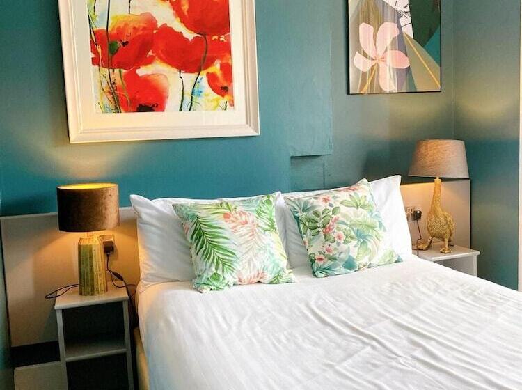 بنسيون Rose Lodge Guest House