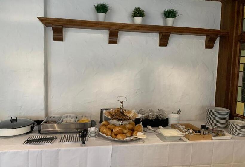 پانسیون Zur Schönen Aussicht