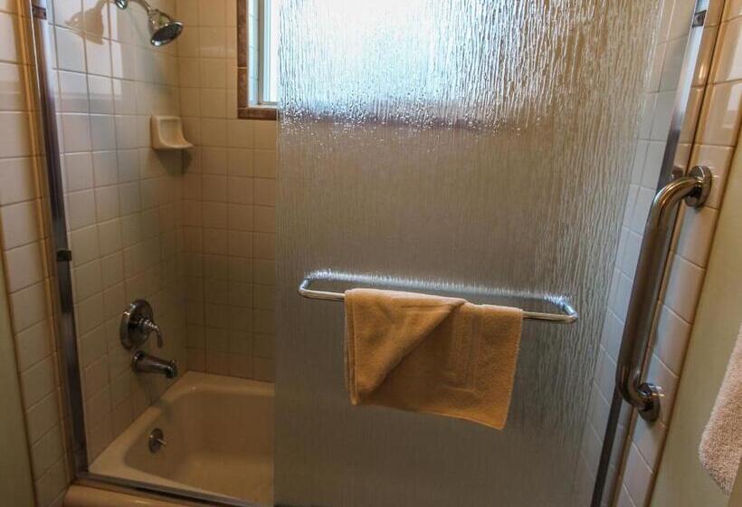 The Lodge At Lake Tahoe