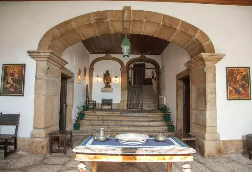 Retkeilymaja Casa Das Obras