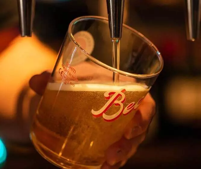 Retkeilymaja Cromwell S Tap House