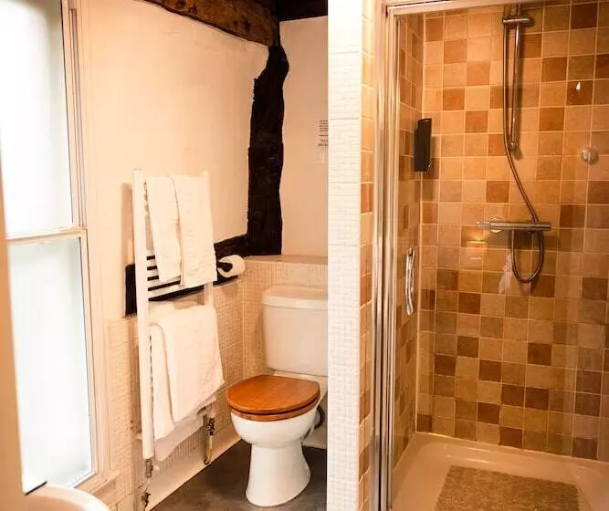 Retkeilymaja Cromwell S Tap House