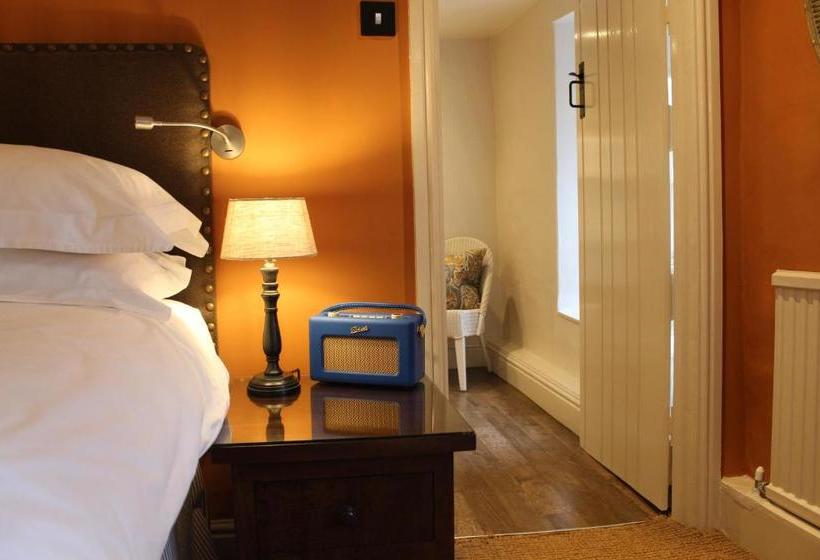 فندق صغير The Red Lion Inn