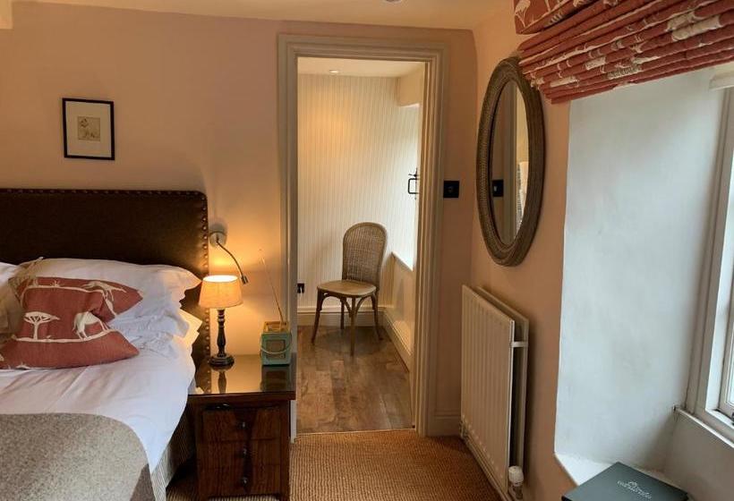 فندق صغير The Red Lion Inn