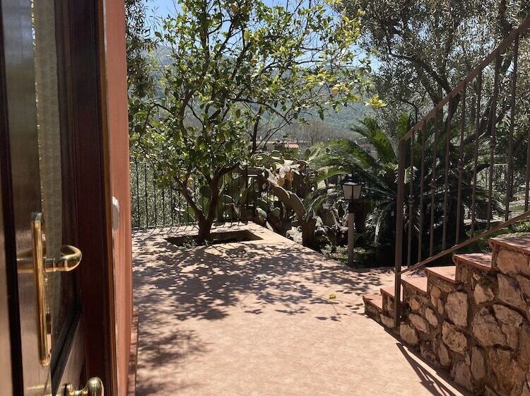 Отель Agriturismo Nonno Luigino