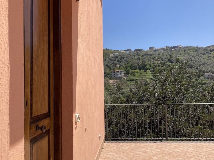 Отель Agriturismo Nonno Luigino