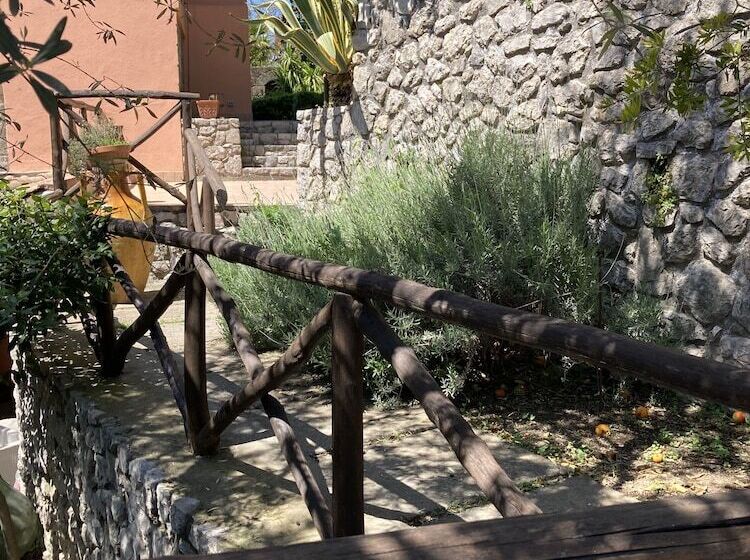 Отель Agriturismo Nonno Luigino