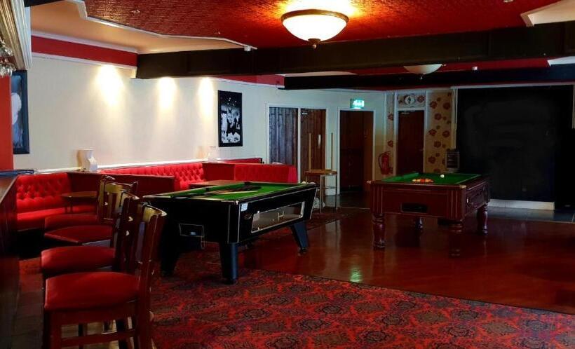 בית מלון כפרי Avano  Pleasure Beach